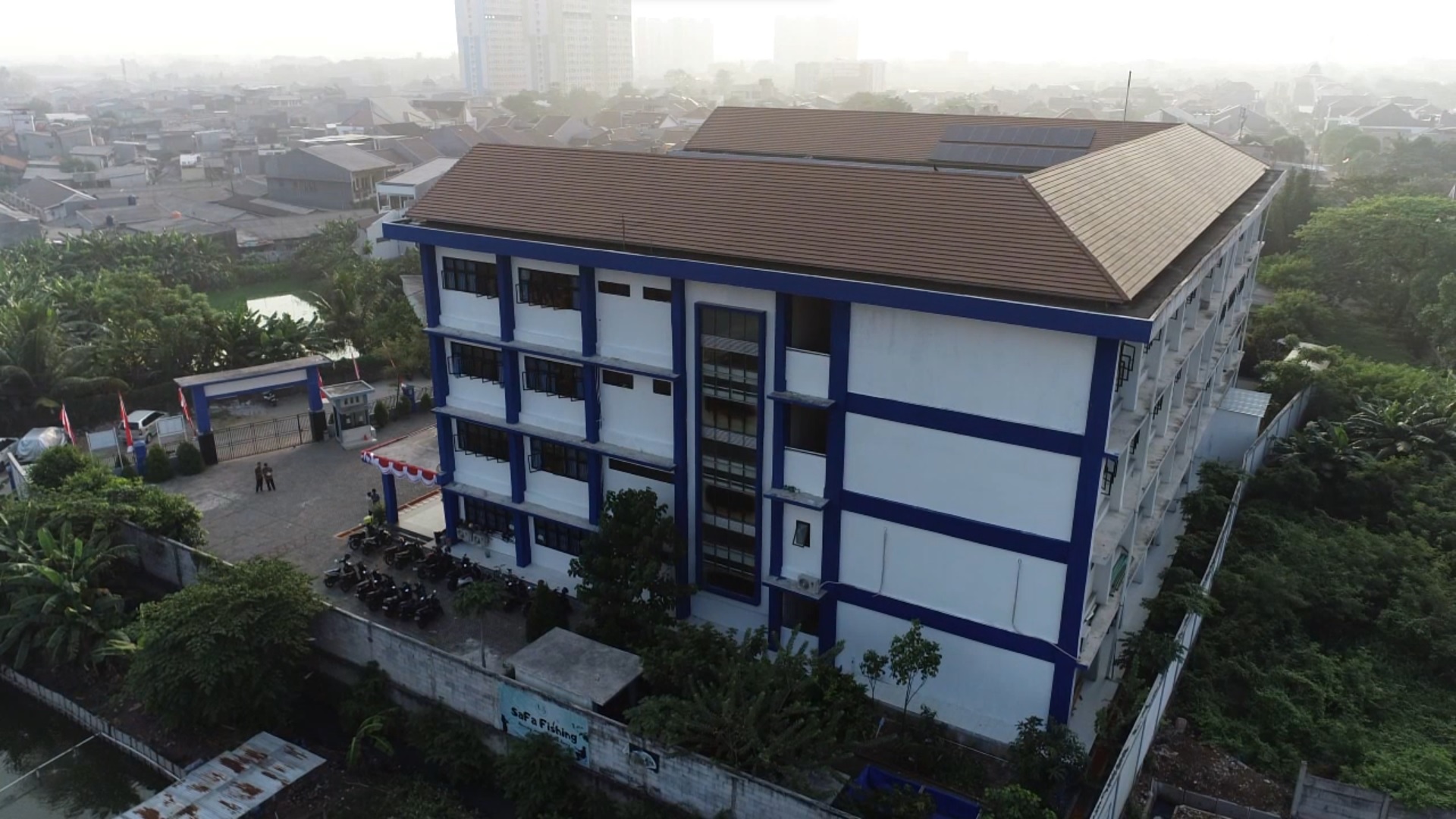 Sekolah Menengah Kejuruan Negeri 71 Jakarta: Membangun Karir di Dunia Industri